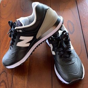 Women’s New Balance 574 sneakers